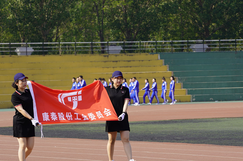 1-1Z514132S2523.jpg